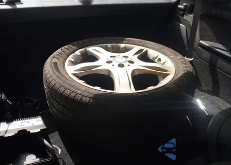 2009 Mercedes-Benz R 350 4Matic z USA, uszkodzony, nr VIN 4JGCB65E99A094512